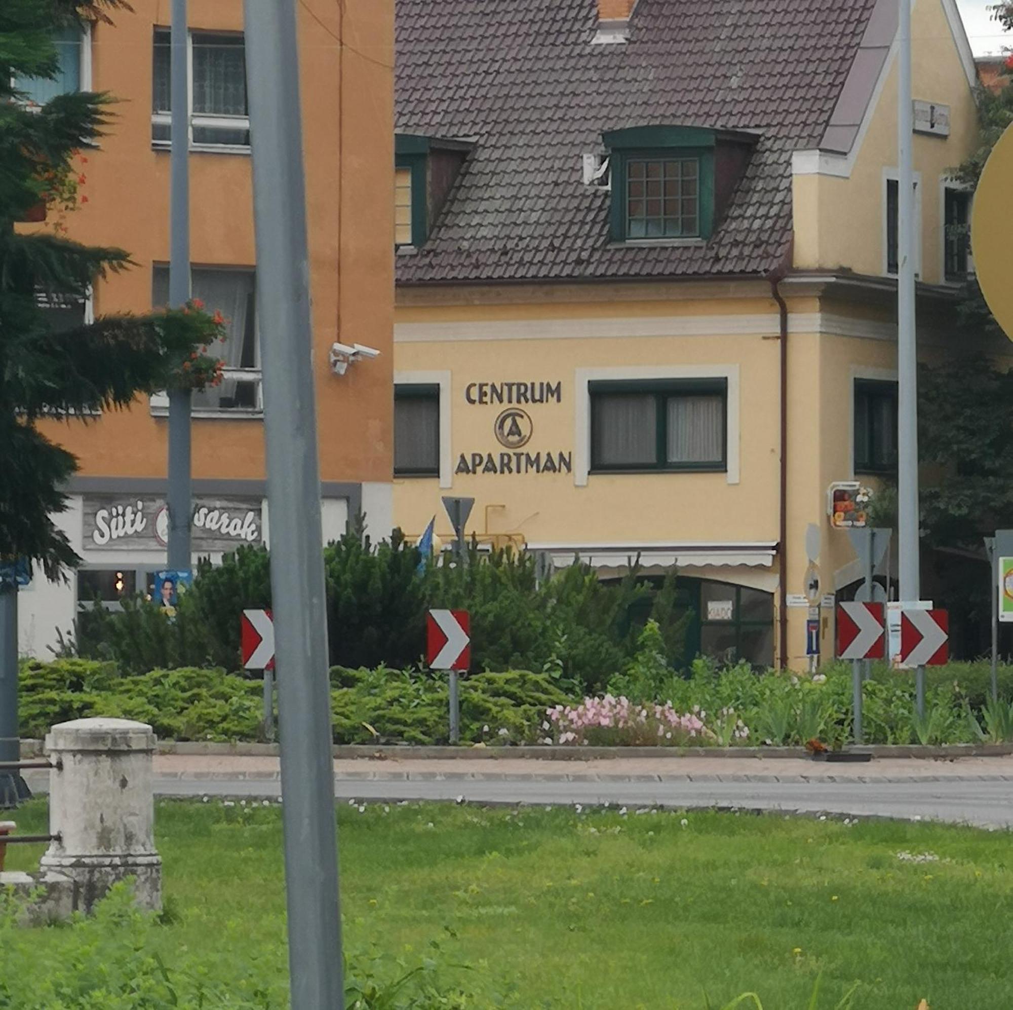 Centrum Luxus Apartman Makó Exteriér fotografie